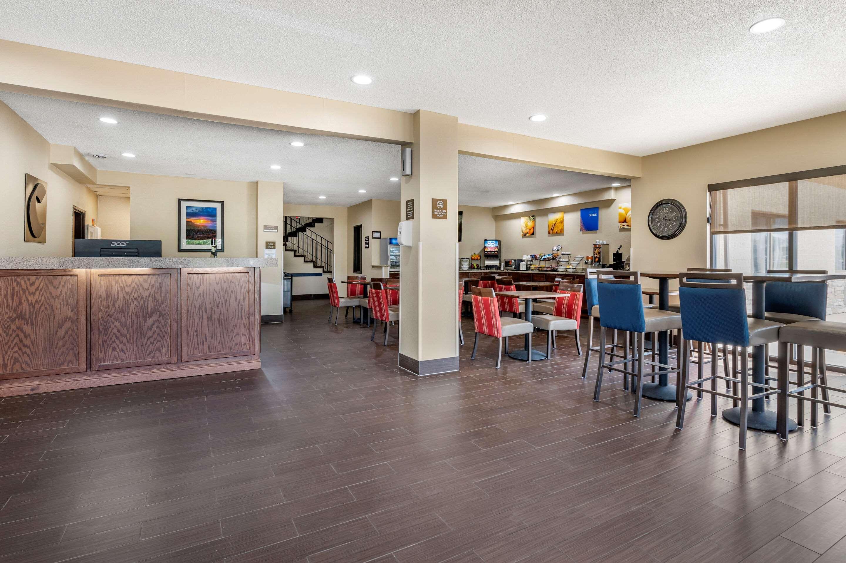 Comfort Inn Near Kokomo Speedway Extérieur photo